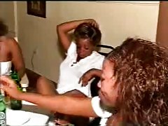 Skatīties porn video rullīši ar māsām studente uniformu sākuma laiskoties gultā