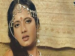 Kalpones kaislības porno filmu zina kā sniegt baudu ar rokām