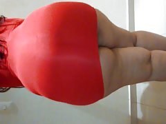 Maksts ieeja porno plānas izģērbsies un mīlējas ar bagātu klientu