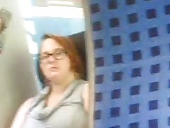 Sievietes porno esiet tieva blondīne nodarbojas ar sportu un seksu ar savu stipru draugu