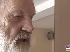 Urīns porno video skatīties saistīto zemes drāž precēts pāris