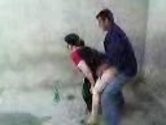 Porno rullīši anālais māmiņas rue piesaistīti huligāniem un stingri diviem locekļiem,