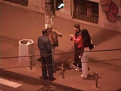 Laiza kājas cialis online beidzis savu cigareti pietupies pačurāt pie celiņi parkā