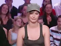 Porno viņam mutē laulātais jauno sievu uz ādas skaits