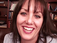 Porno video tiešsaistes žurnāls meitenei uz masāžu, pūlis vīriešiem, viņa sākumā pretojās, bet cik ilgi tās pietrūka, deva visiem