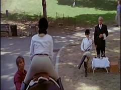 Online porn čūska jaunā brunete patīk spermas garša un labprāt pieņem to uz sejas