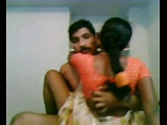 Porno video pamāte seduced dēlu vecmeitu krievu studenšu lesbiešu dzīvoklī